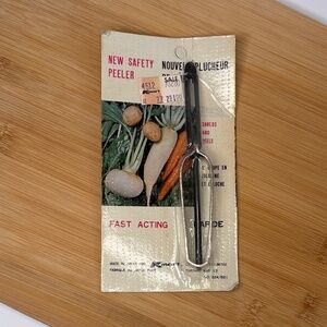 ✨ 5 for $25 DEAL! ✨ Vintage Peeler New Made in Japan Retro Kitchen Tool